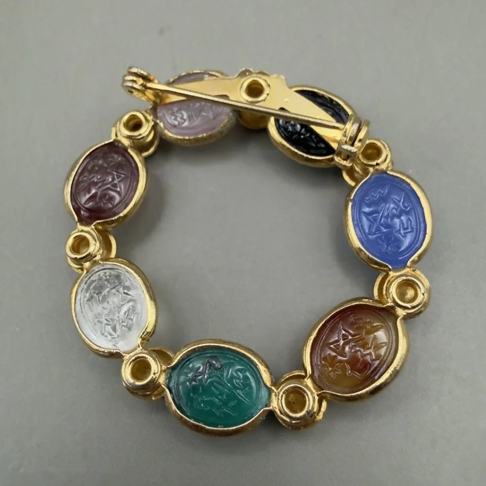 Vintage Gold Tone Scarab Circle Wreath Brooch Multicolor Carved Glass Egyptian